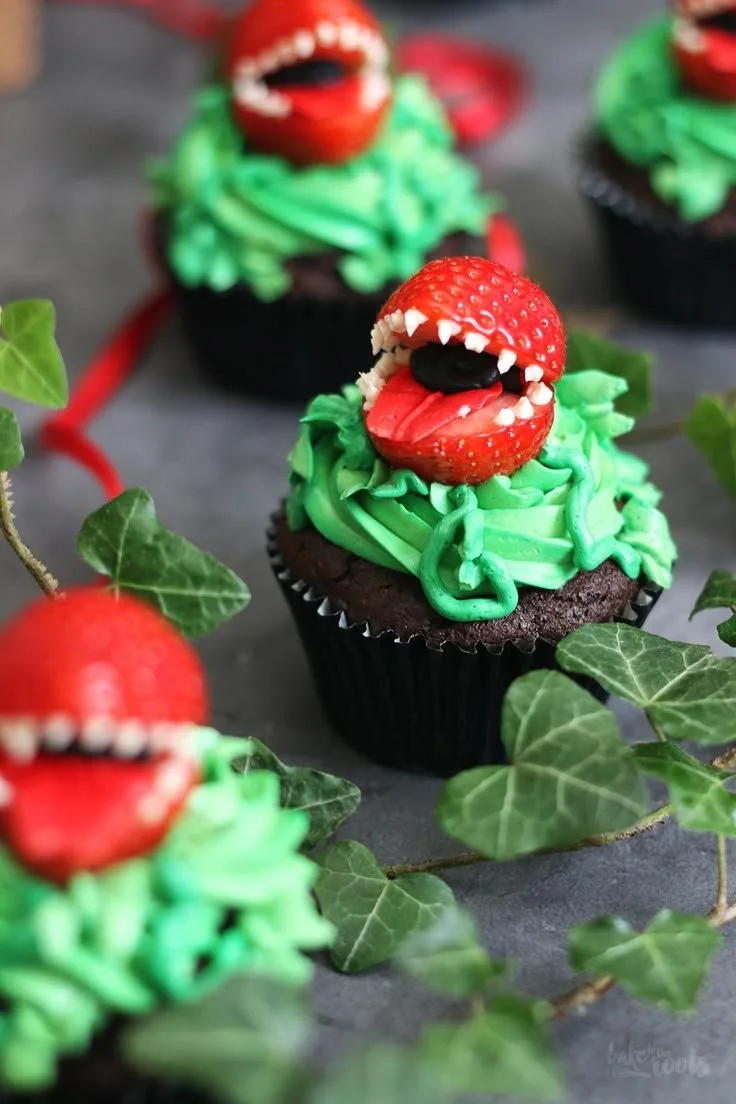 Delicious Audrey II cupcakes inspired by Little Shop of Horrors for Halloween