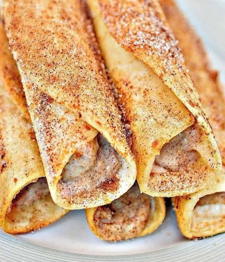 Crispy Keto Cinnamon Cream Cheese Roll Ups