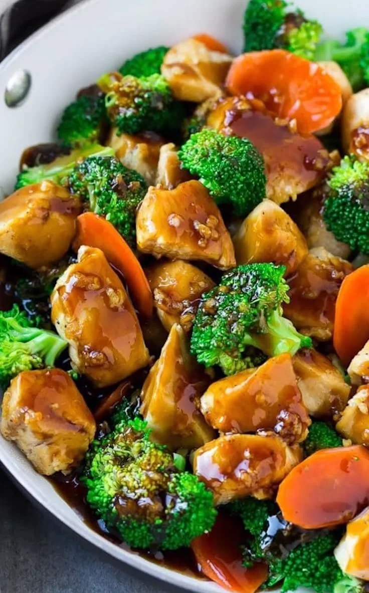 Healthy Chicken Stir Fry in Honey Garlic Sauce