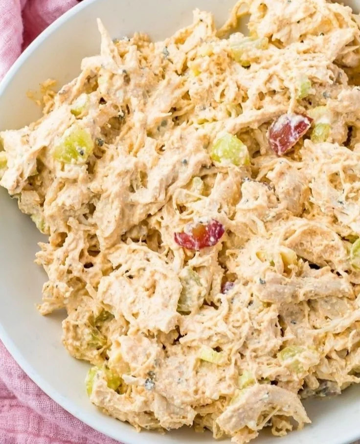 High protein cottage cheese chicken salad in a bowl with fresh vegetables