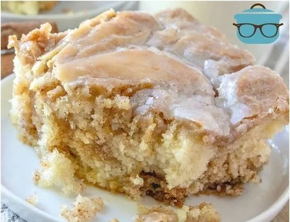 Homemade Cinnamon Roll Cake