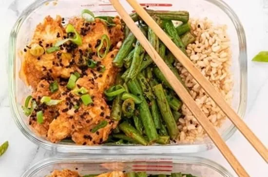 Honey Sriracha Chicken with Green Beans