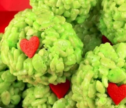 Grinch Rice Krispie Treat Hearts - Christmas Dessert Recipe | Grinch inspired treats, Grinch rice crispy treats, Holiday treats grinch
